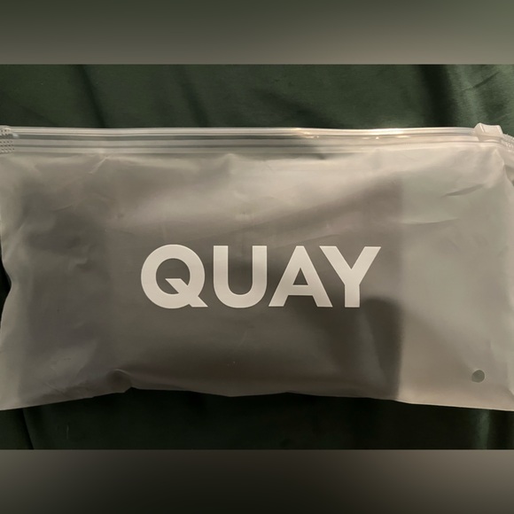 Quay Level Up NEW Shade Black Brown Yellow- New in Package - Picture 6 of 6